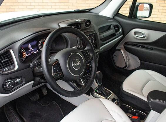 Jeep Renegade interior