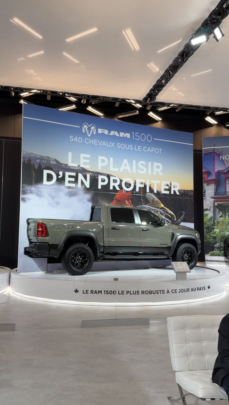 Image qui montre le RAM 1500 au Salon de l'auto