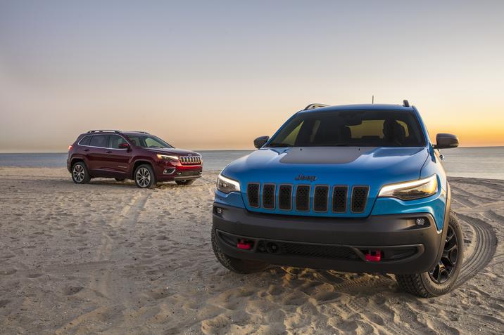 2019 Jeep Cherokee Overland & Cherokee Trailhawk