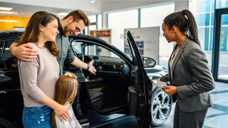 Why More Canadians Are Buying Used EVs? 