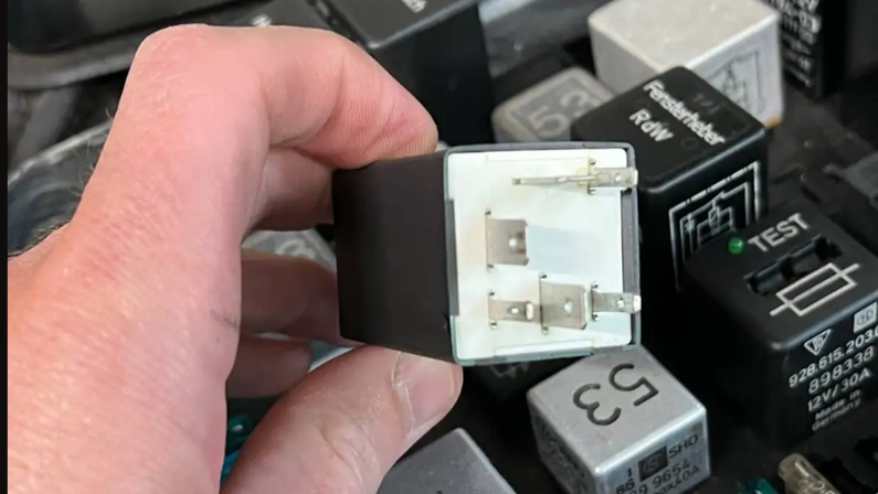 How Do Car Relays Work?