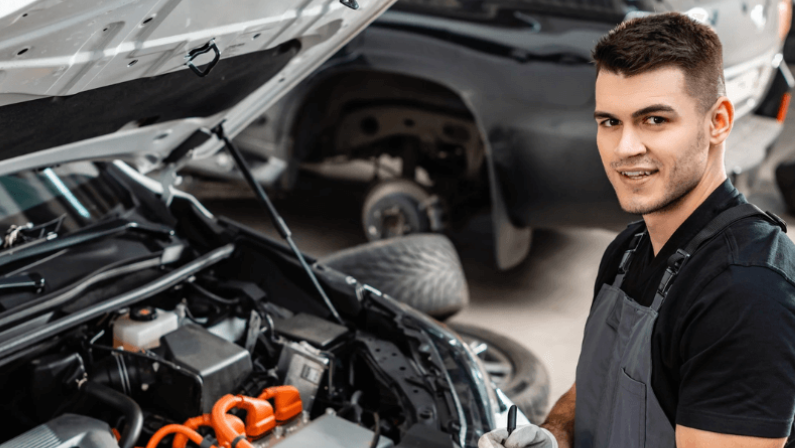 When to Visit CarHub North York Chrysler’s Service Center 