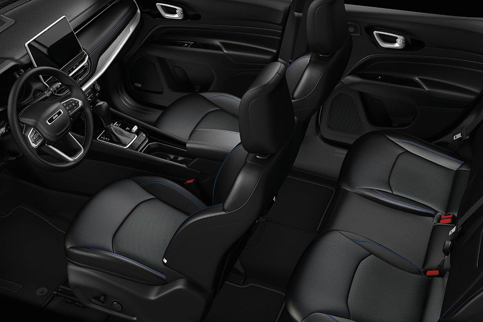 Habitacle spacieux du Jeep Compass 2026