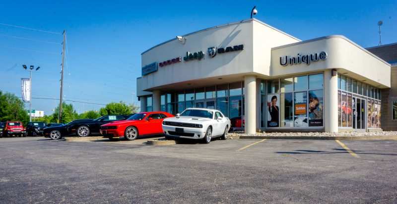 About Unique Chrysler Dealership in Burlington Ontario