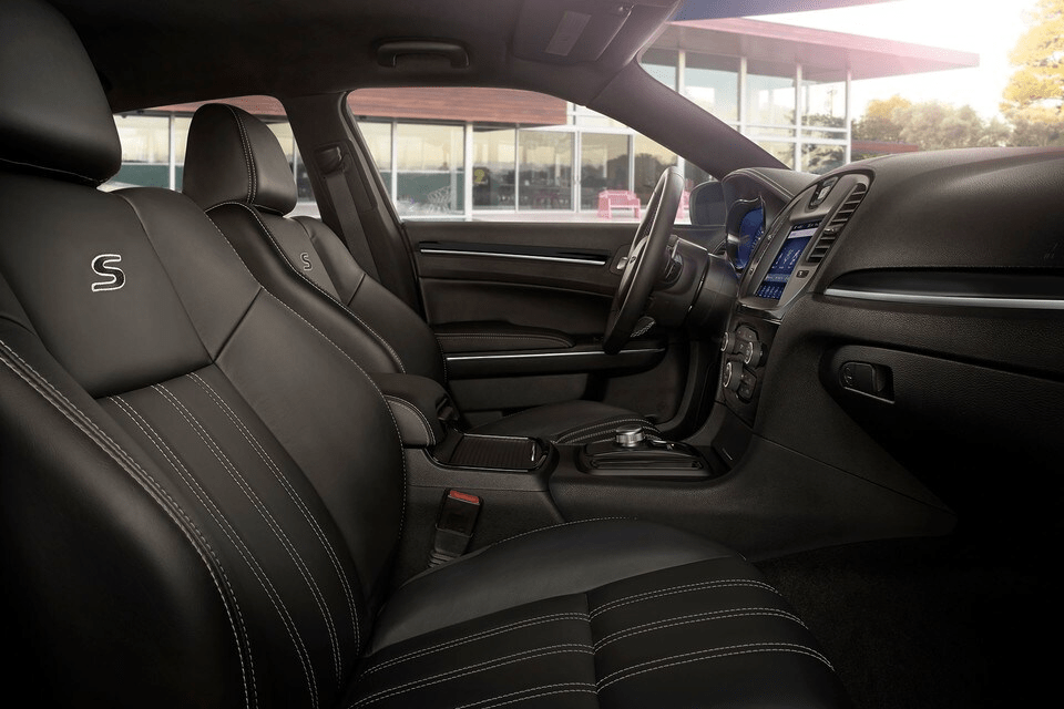 2019 chrysler 300 interior seating