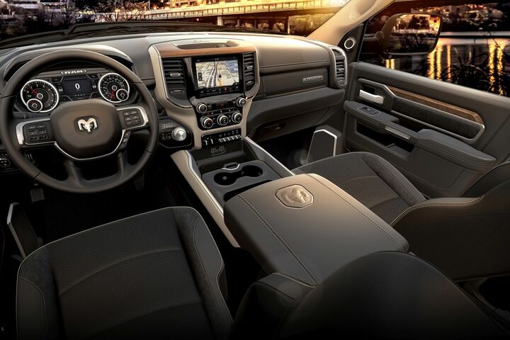 2021 RAM 3500 Interior 2021 RAM 3500 Interior