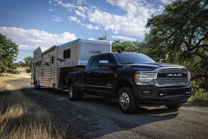 2021 RAM 3500 Towing 2021 RAM 3500 Towing