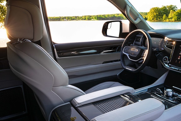 2022 Wagoneer Interior