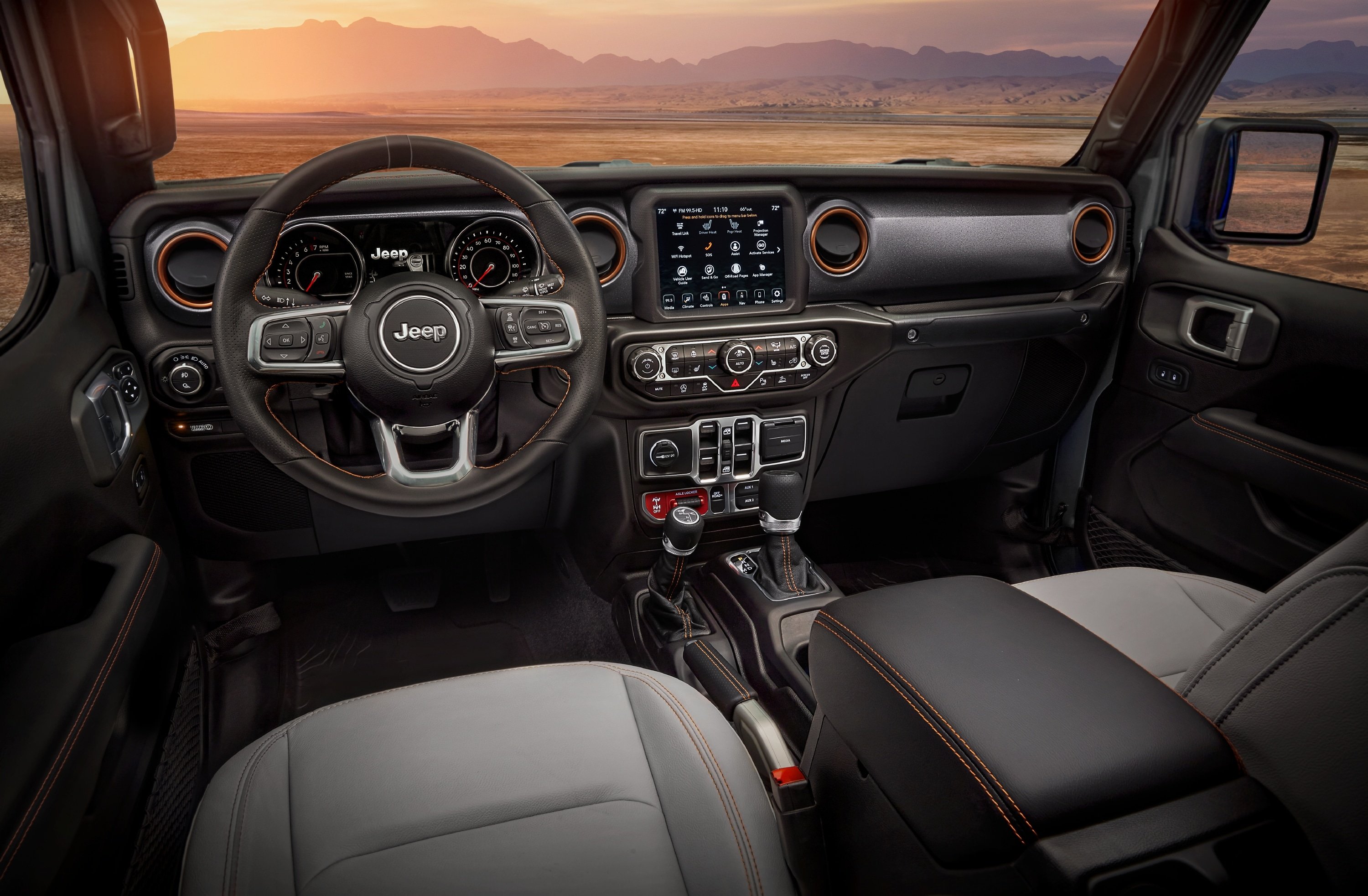 2023 Jeep Gladiator Interior