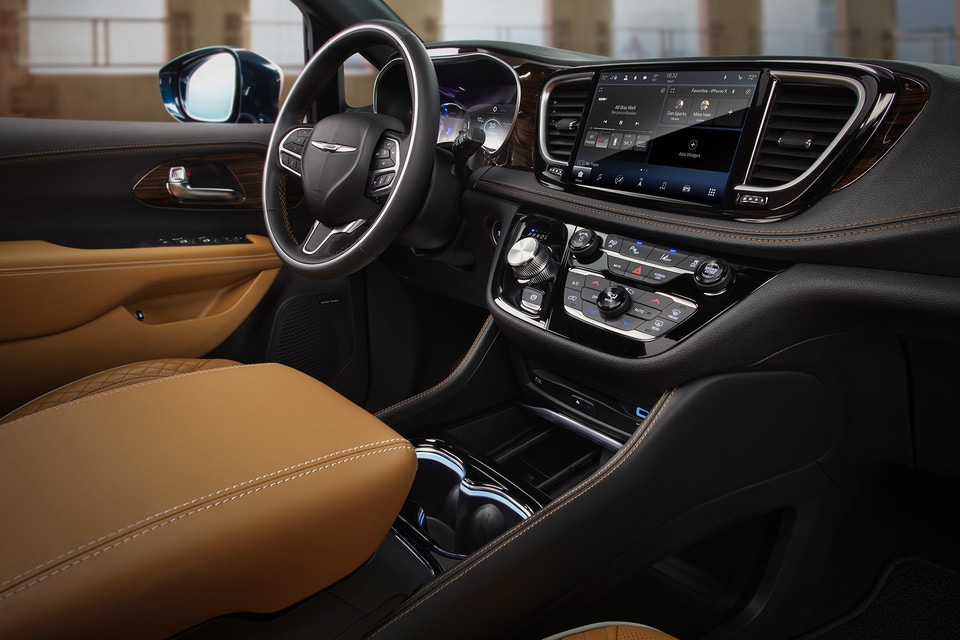 2021 Chrysler Pacifica interior dashboard