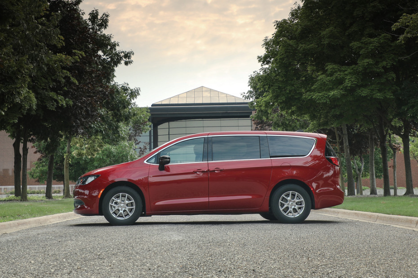 2026 Chrysler Grand Caravan