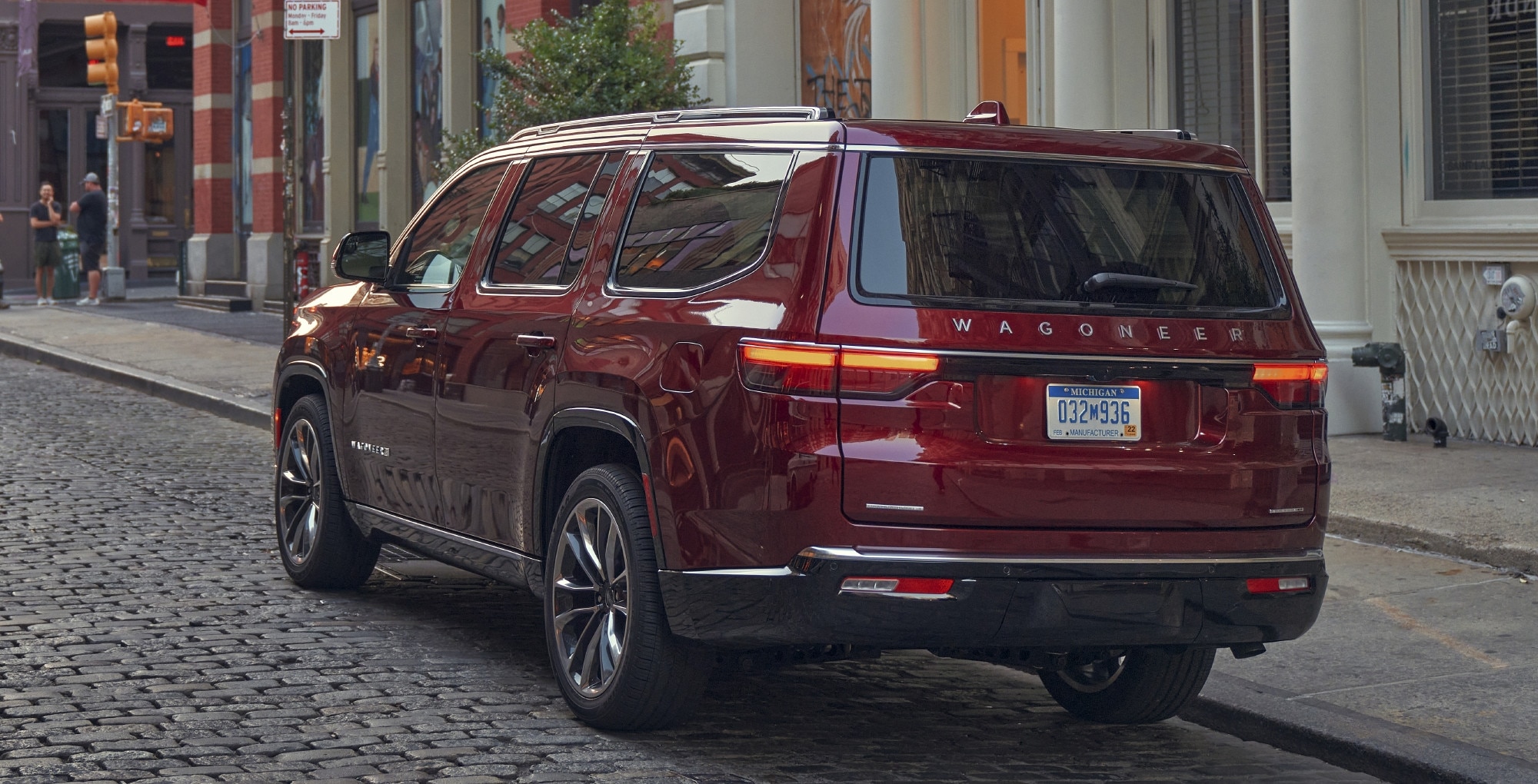 2023 Wagoneer Exterior Features