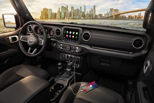 2022 Jeep Gladiator Interior