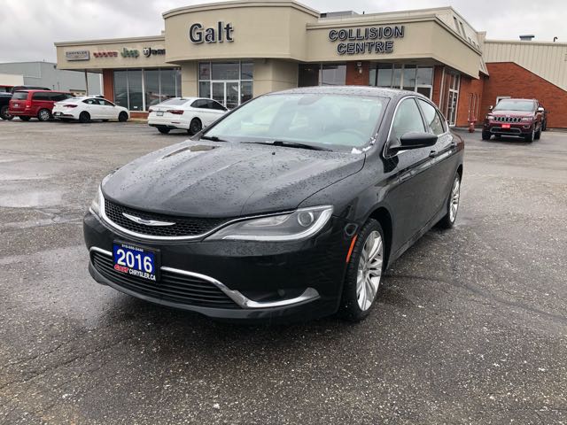 2016 Chrysler 200 Limited Sedan