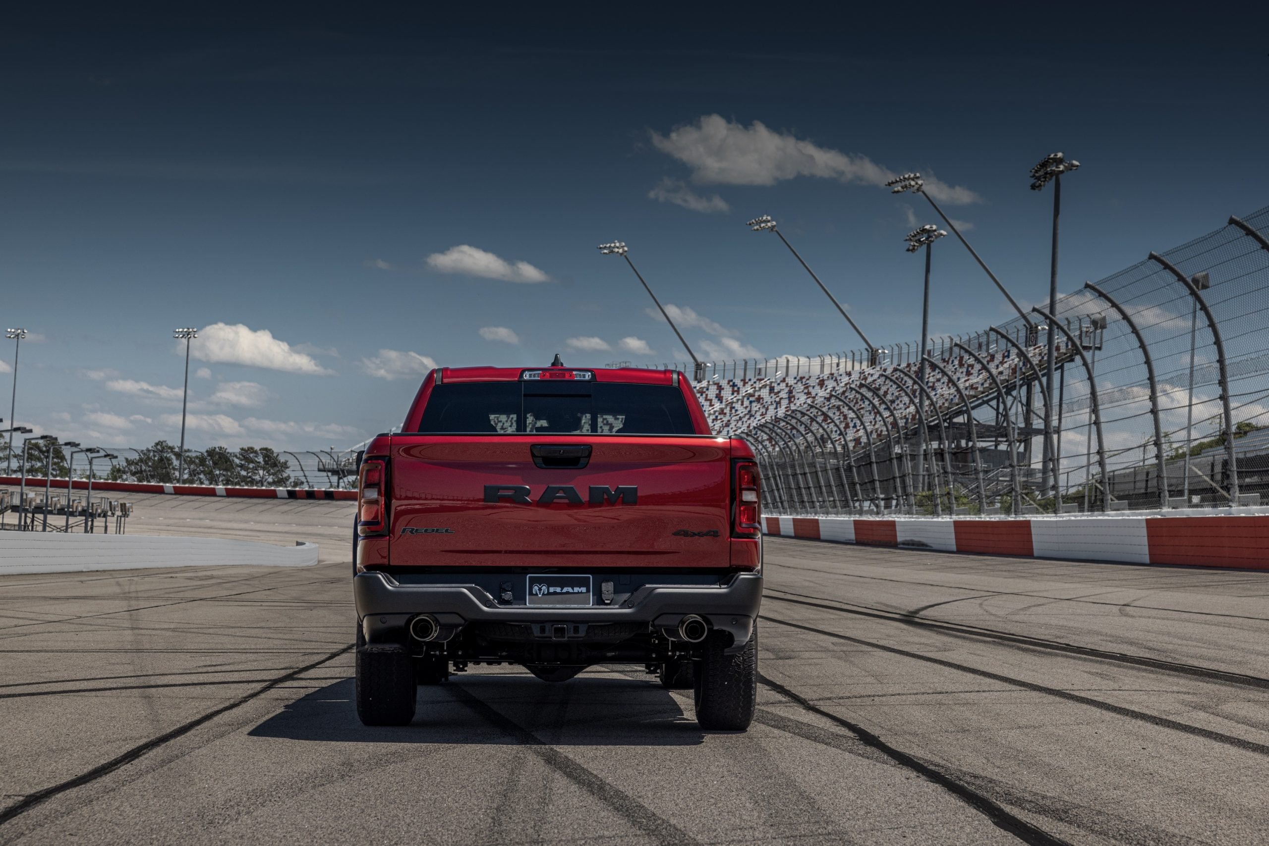 2026 Ram Rebel with HEMI® V-8 rear slider_widget-14-2