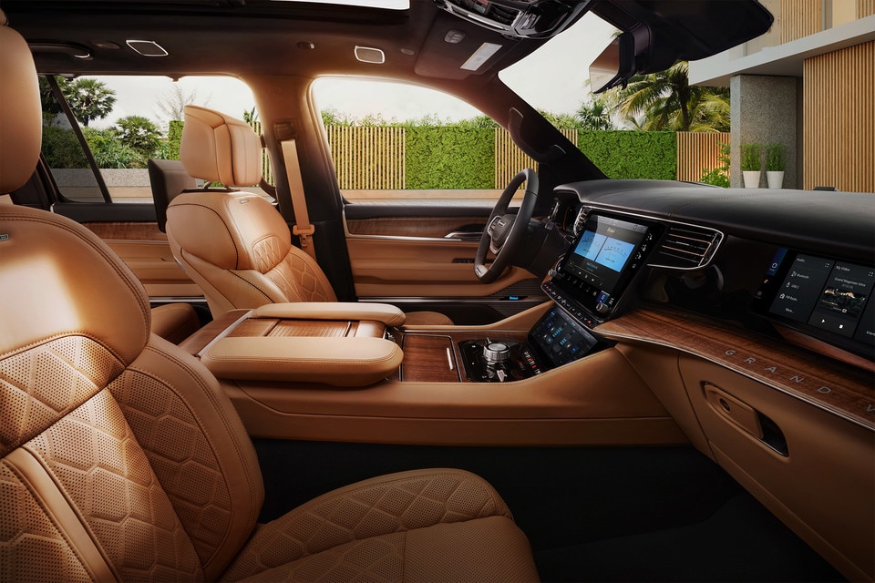 2022 Grand Wagoneer Interior