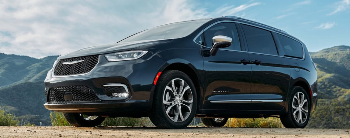 2026 Chrysler Pacifica Review – Comfort, Technology & Family Innovation